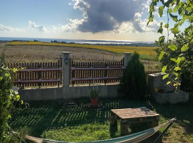 Vis Bed and breakfast Velika